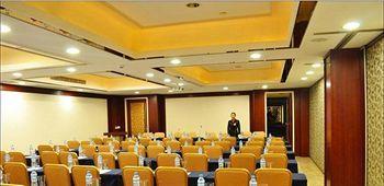 Jinan Zhuo Rui Hotel Hongjialou Екстериор снимка